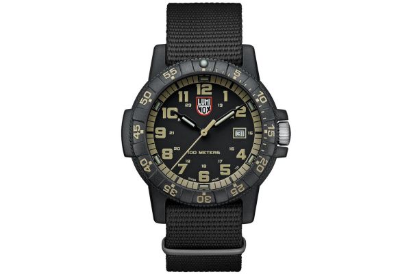 Mens Luminox 0320 Series Watch XS.0333