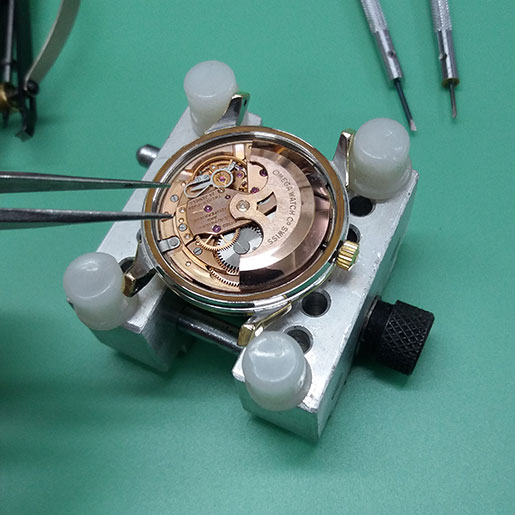 Omega Service – Automatic and Manual-wind mechanical